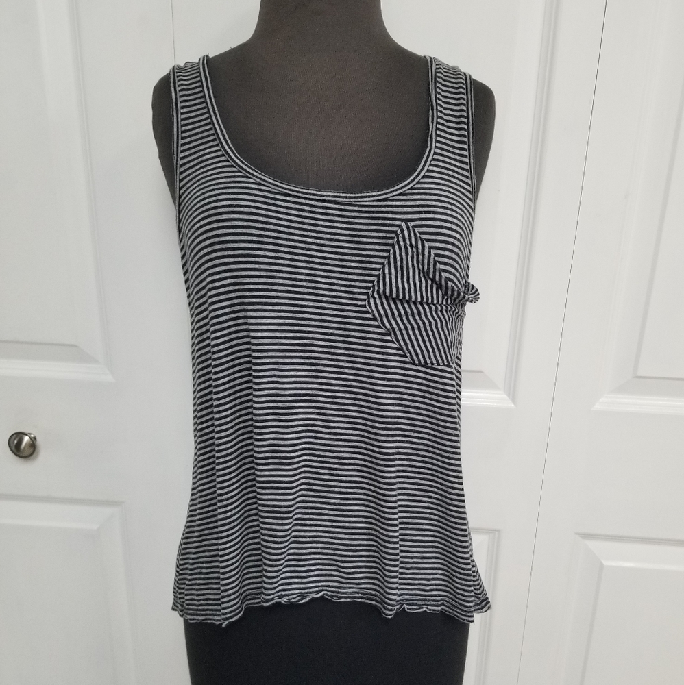 🛍 Rubbish Woman's Medium Tank Top